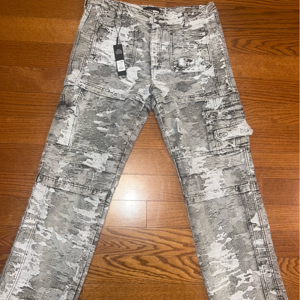 Fashion Nova cargo Jean’s